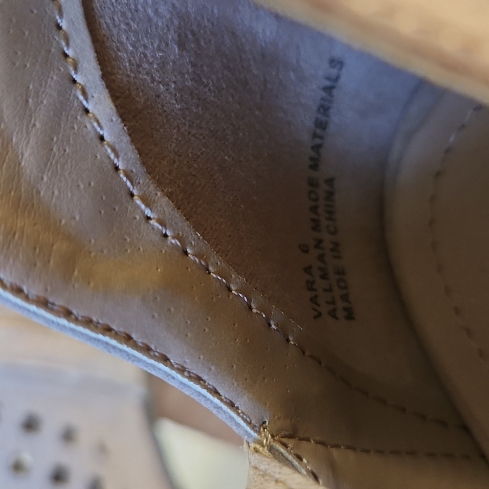 Francesca’s Taupe Peep Toe Cutout Booties – Size 6 - Picture 10 of 11